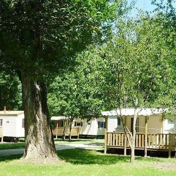 Camping en Ardeche Le Lion Bourg-Saint-Andéol France