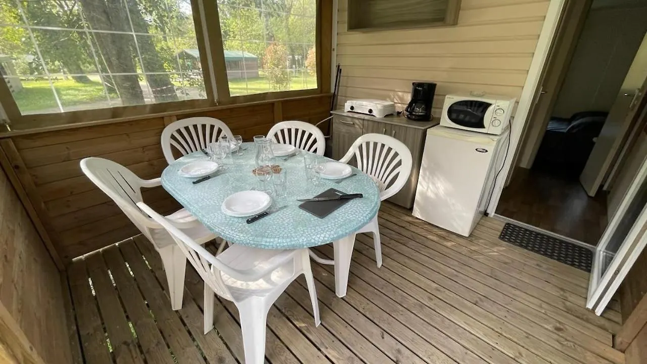 Camping Du Lion Bourg-Saint-Andeol 3*,